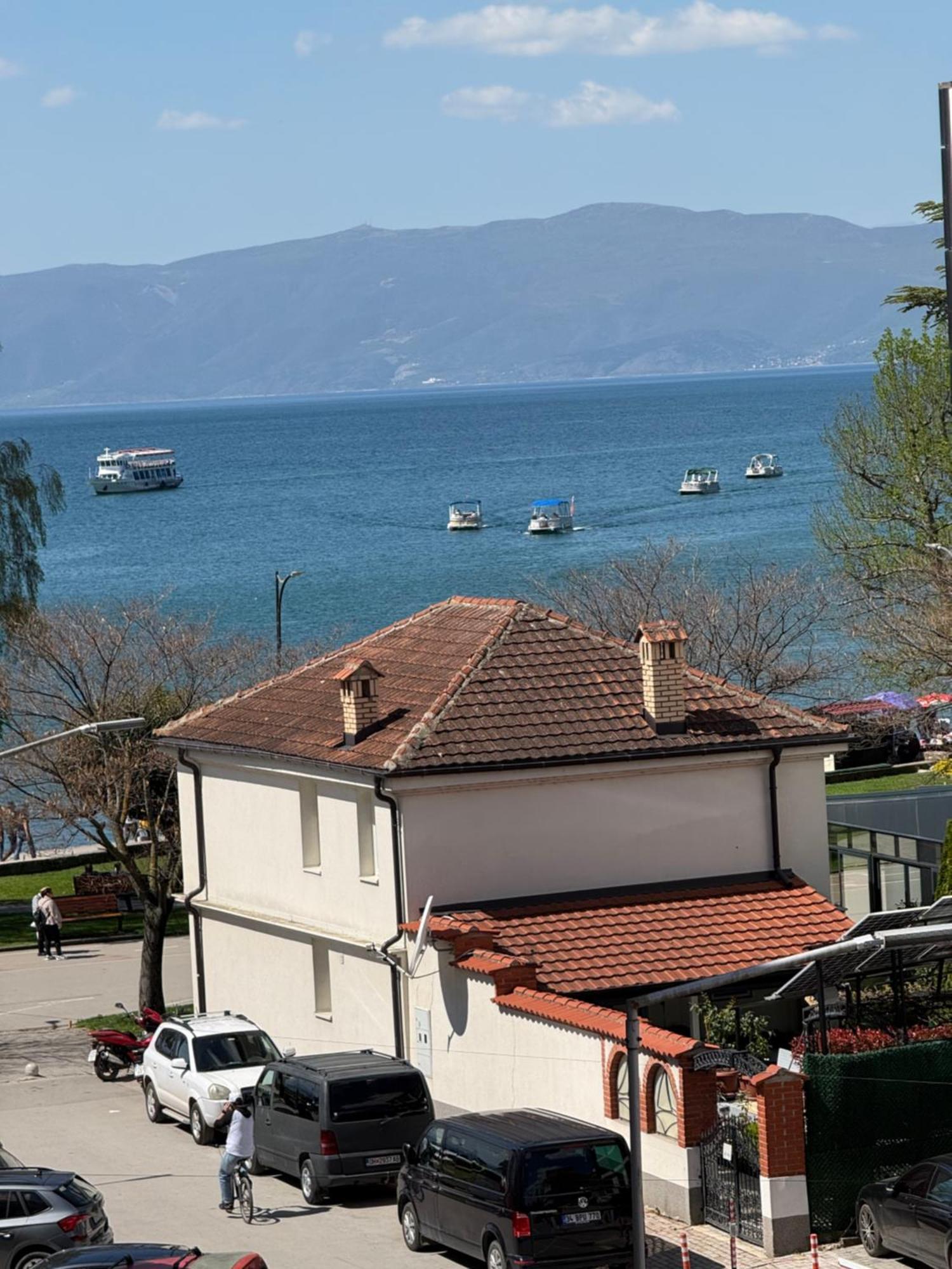Exclusive Apartments With Lake View Ohrid Exterior foto